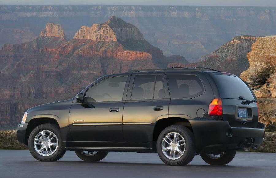  GMC Envoy Denali 2007 года  (фото 19 из 19)